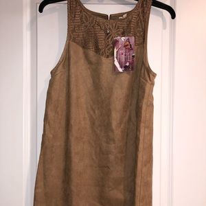 NEW WITH TAGS JUNIORS DRESS!!!